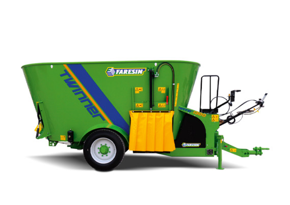 Фото-2023 Вертикальный прицепной кормораздатчик PF Faresin