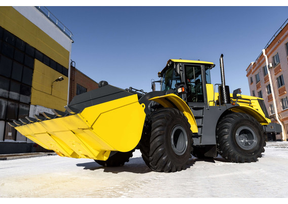 Фото-1897 КИРОВЕЦ К-708ПК7