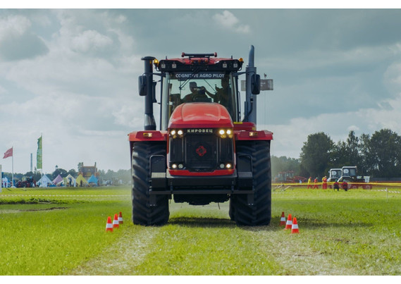 Фото-3242 СИСТЕМА АВТОНОМНОГО ВОЖДЕНИЯ КИРОВЕЦ-АГРОПИЛОТ