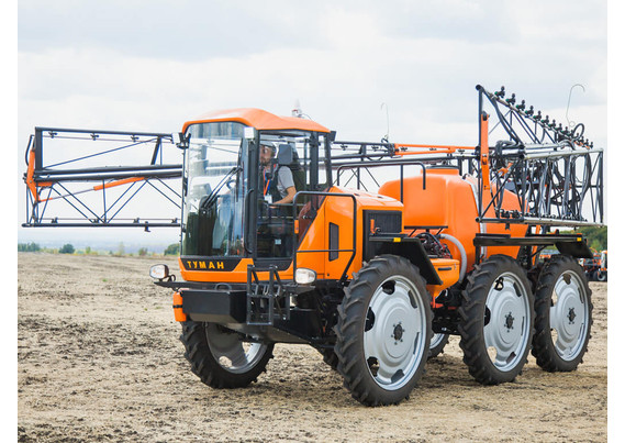 Фото-76 Штанговый опрыскиватель ТУМАН-3