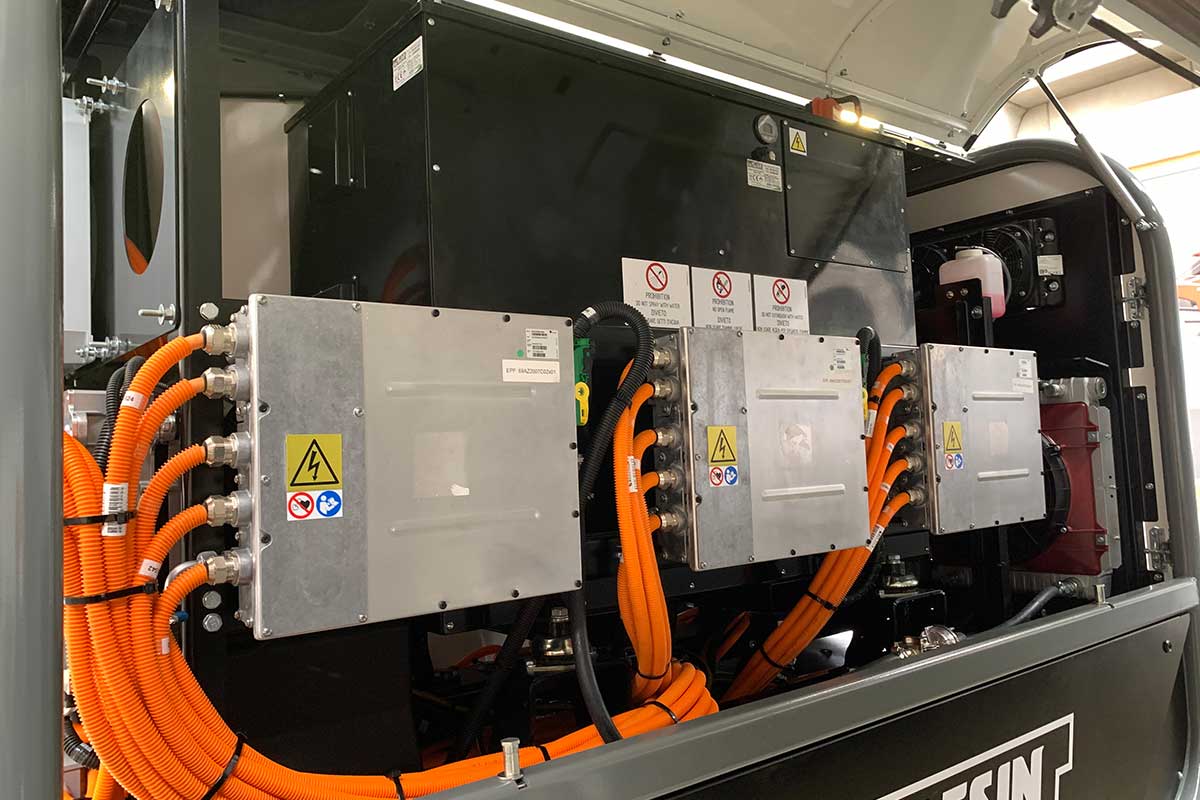 электро-кормораздатчик